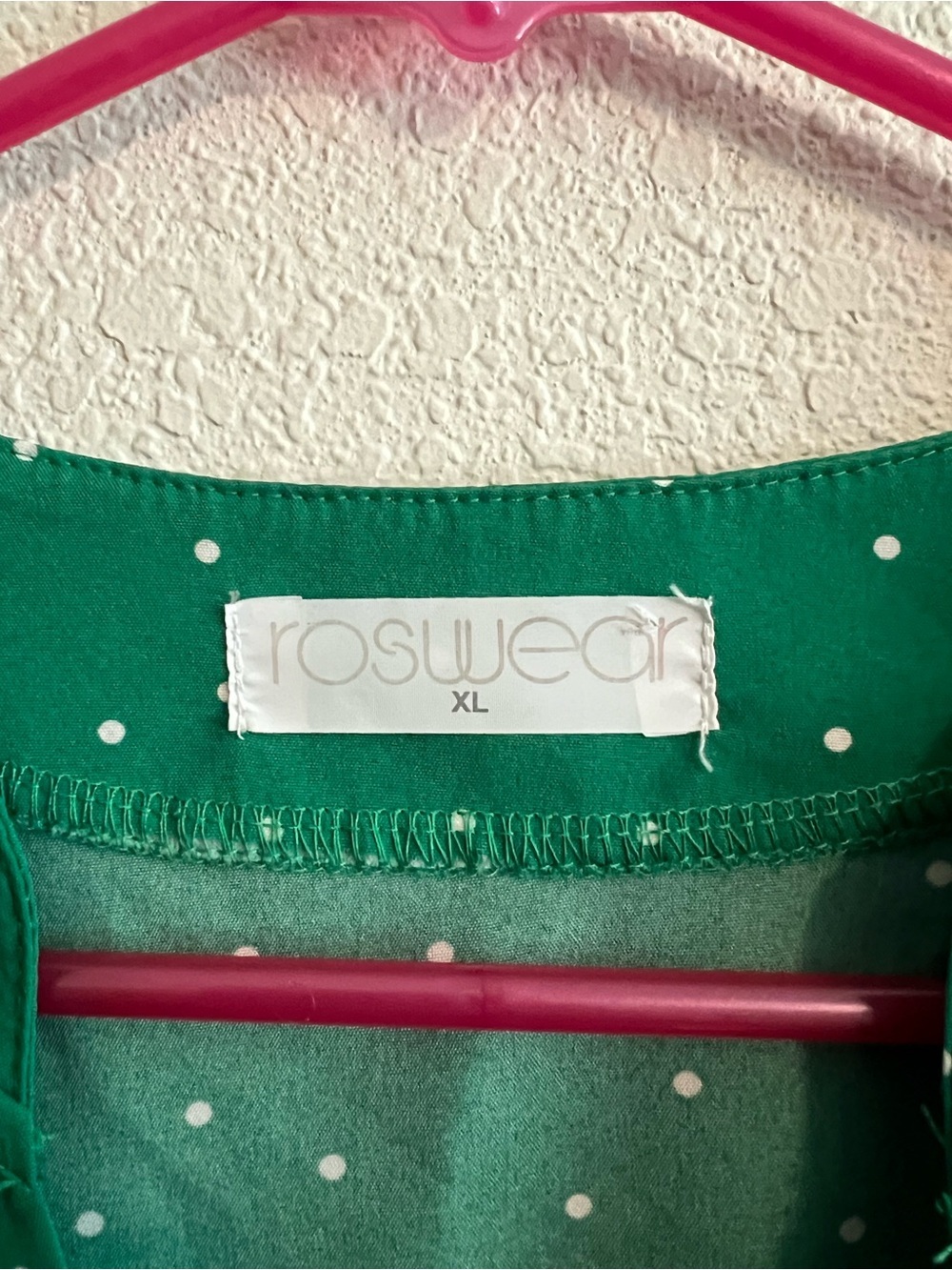 💃🏾 Women's Emerald Green Polka Dot Blouse - Lightweight Long Sleeve - Picture 4 of 8